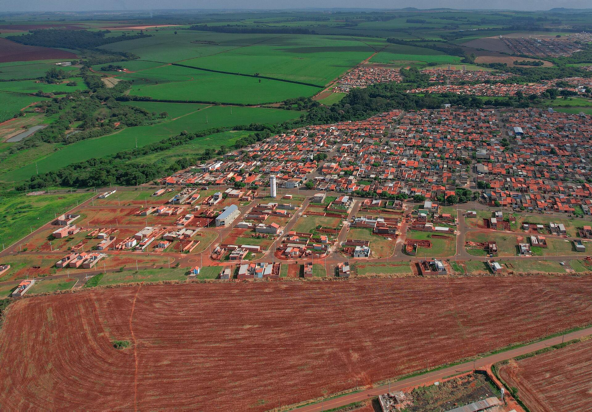 Ernesto Esgarboze — Terrenos em Leme/SP | MNI Terrenos